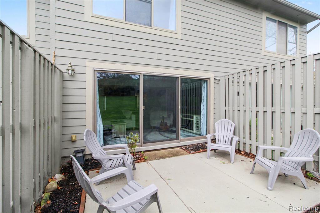 798 Peninsula Court, Ann Arbor, MI 48105 — Photo 15