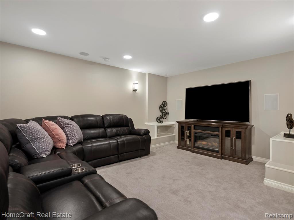 50211 Grant Street, Canton, MI 48188 — Photo 32