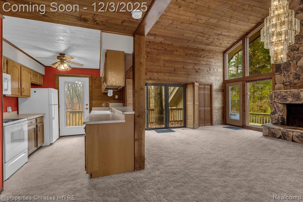 13095 Woodland Trail, Davisburg, MI 48350 — Photo 11