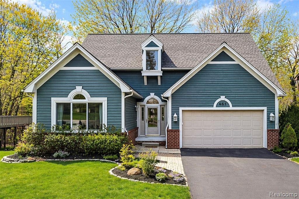 461 Alexander Drive, Commerce Twp, MI 48390 — front exterior