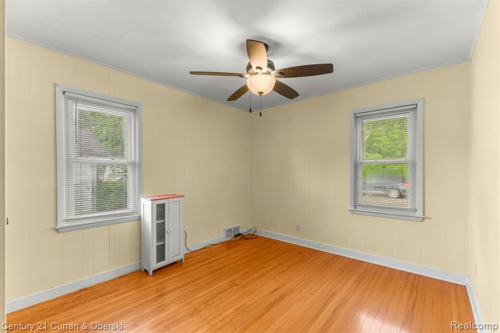 26657 W Chicago, Redford, MI 48239 — Photo 12