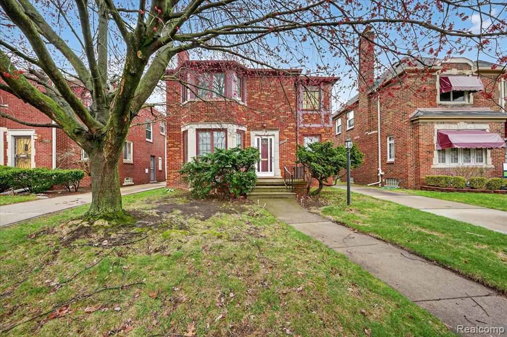 19921 Warrington Drive, Detroit, MI 48221