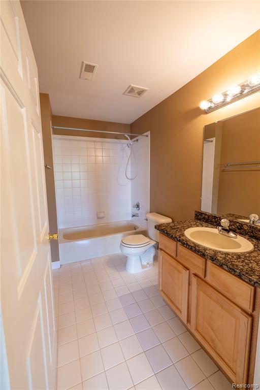 5674 Acorn Lane, Sterling Heights, MI 48314 — Photo 11