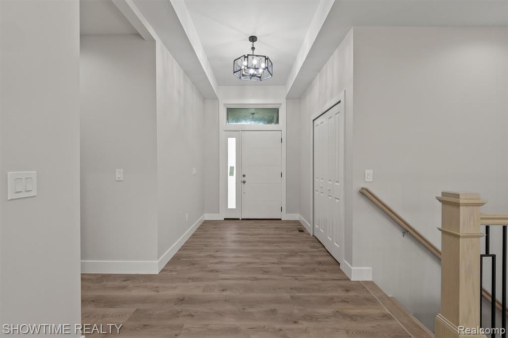 5636 Paris, Sterling Heights, MI 48310 — Photo 14