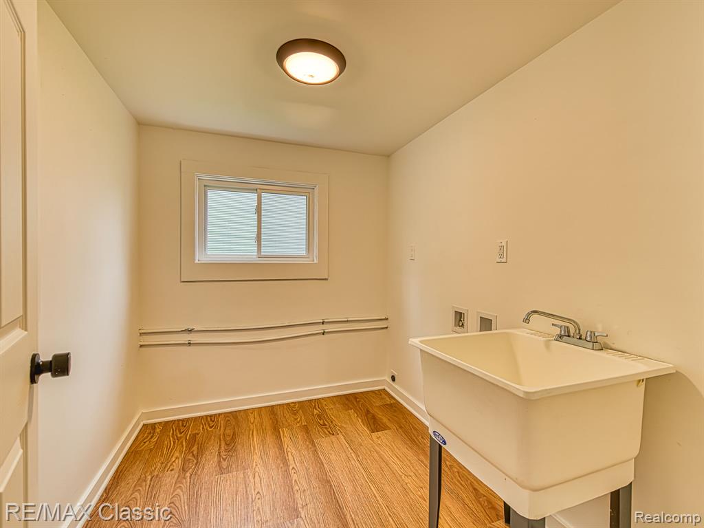9509 Main Street, Whitmore Lake, MI 48189 — Photo 21