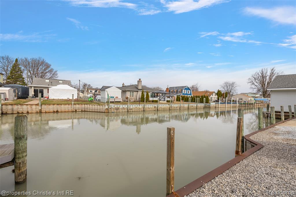 45890 Private Shore Drive, Chesterfield, MI 48047 — Photo 44