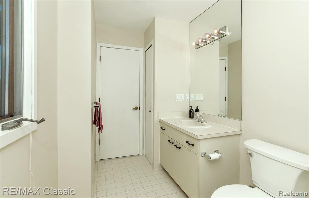 4860 Pelican Way, West Bloomfield, MI 48323 — Photo 35