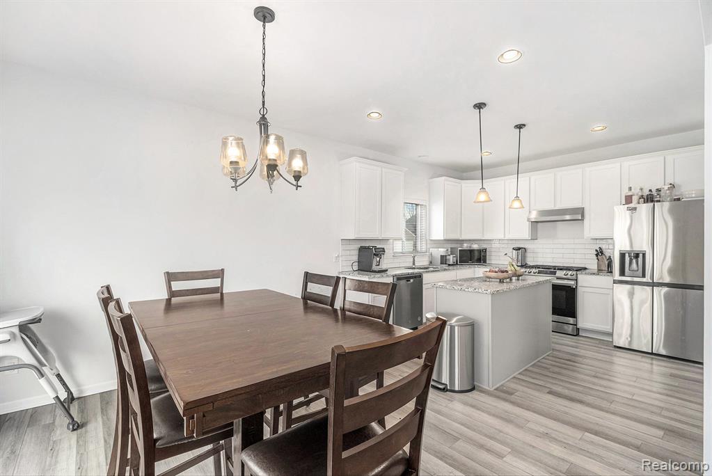 8301 Berwick Drive, Westland, MI — Photo 5
