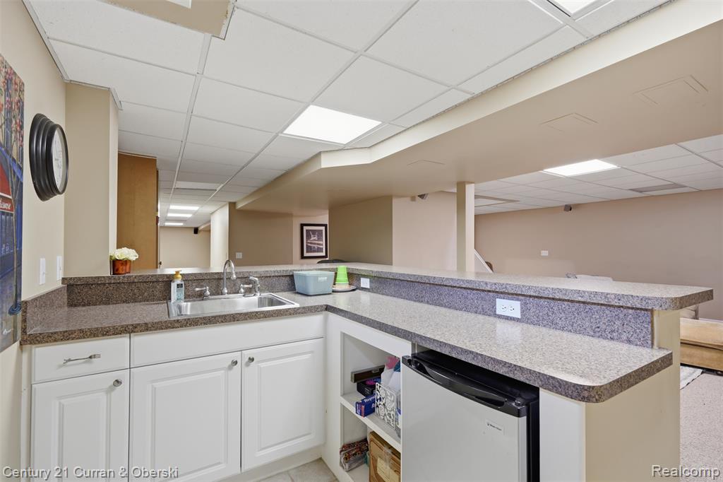 47008 Cider Mill Drive, Novi, MI — Photo 43