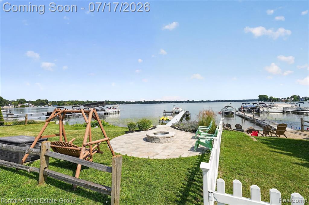 240 Rosebud Court, Walled Lake, MI 48390 — Photo 6