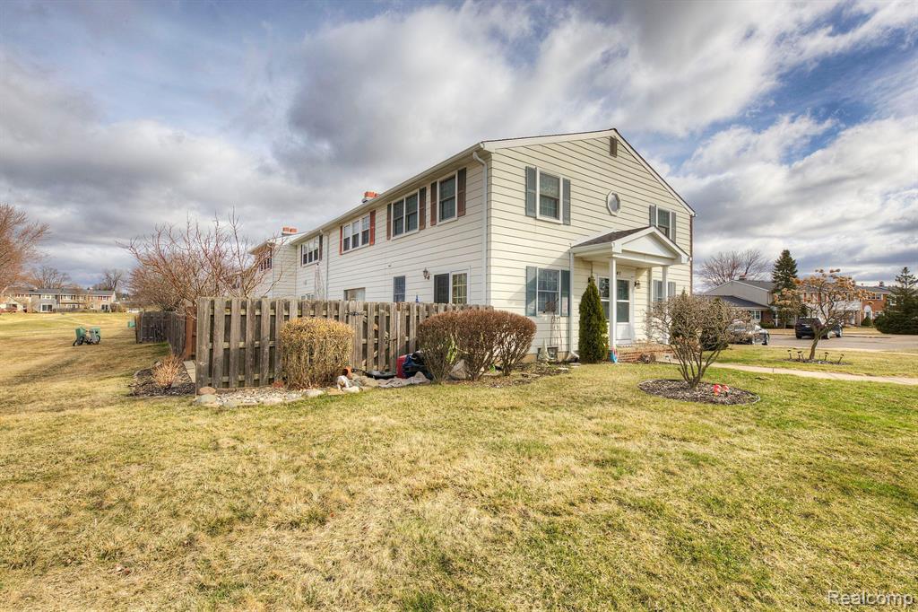 19341 ANDOVER CT, Northville, MI 48167 — Photo 4