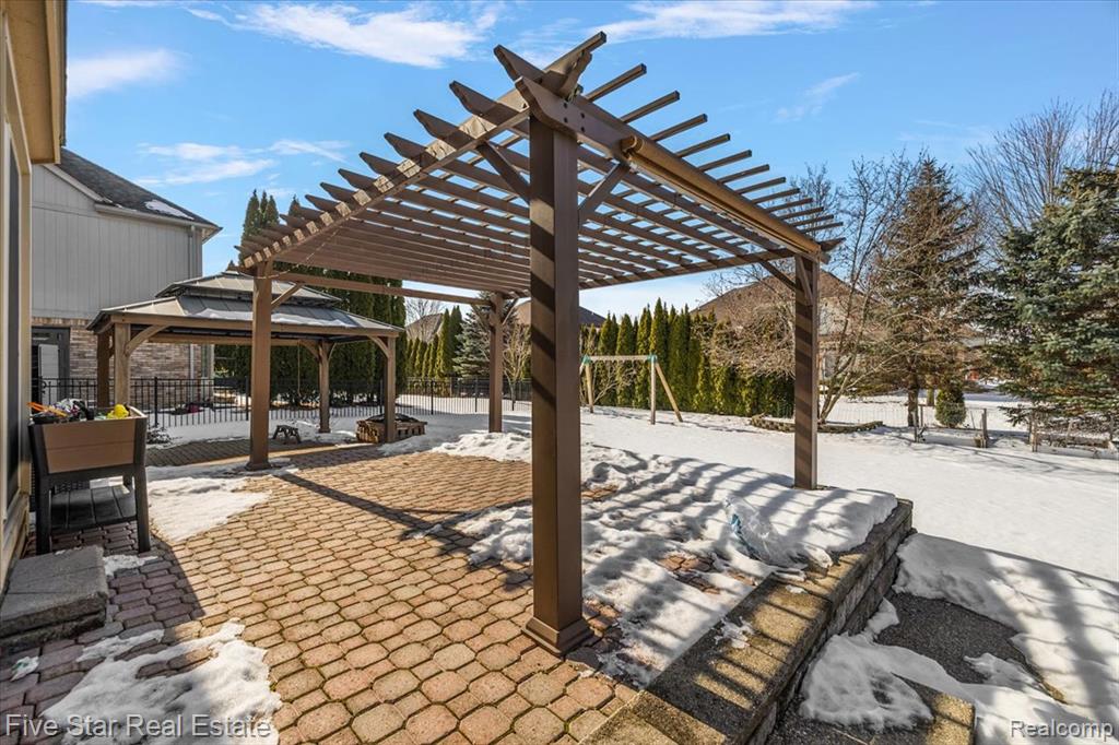 50813 Nagy Court, Macomb, MI, 48044