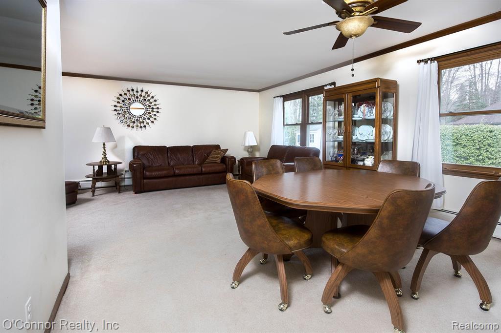 4291 QUAKER HILL Drive, Fort Gratiot, MI 48059 — Photo 8