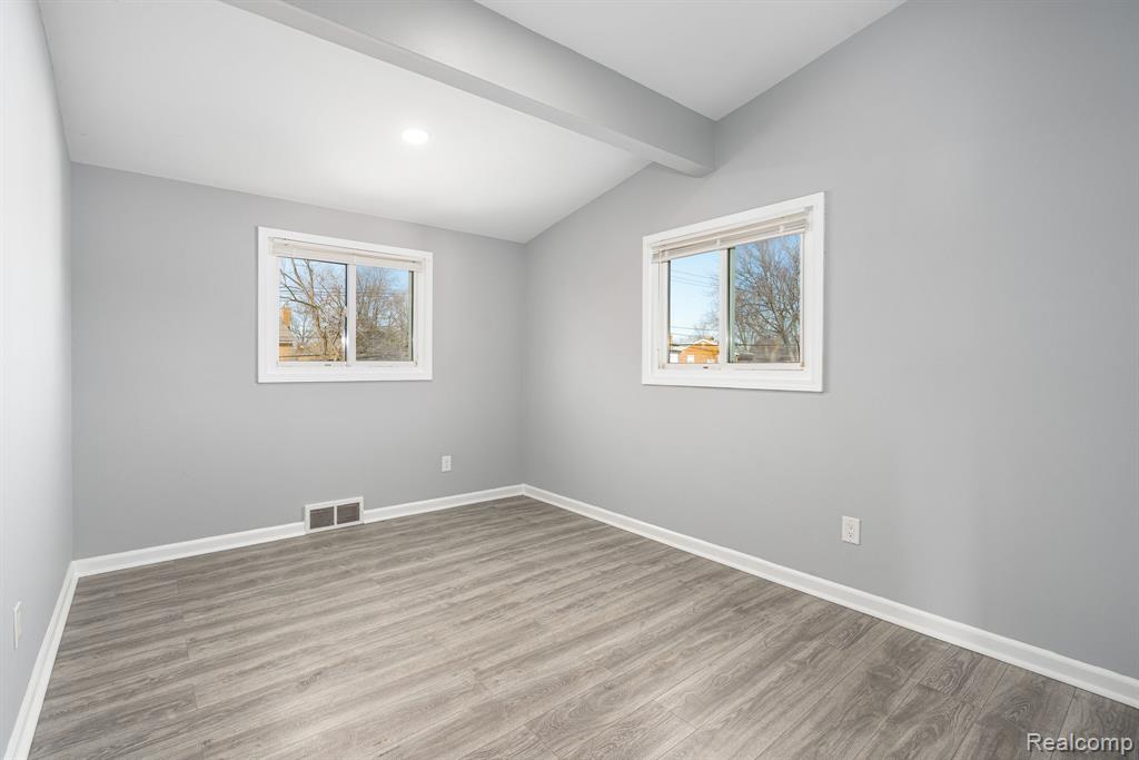 18327 E 13 MILE Road, Fraser, MI 48026 — Photo 35