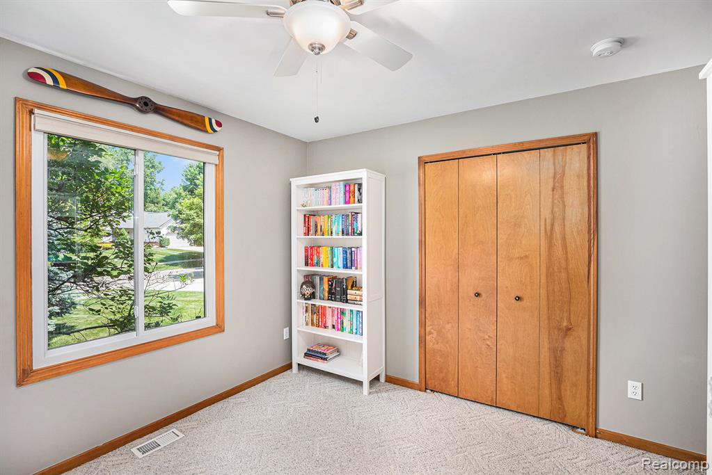7907 Hoffman Drive, Waterford, MI 48327 — Photo 14
