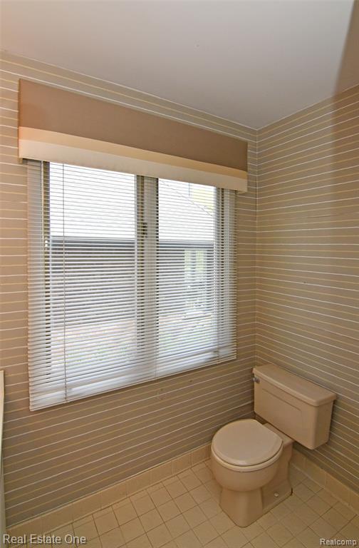 20080 Longridge Court, Northville, MI 48167 — Photo 28