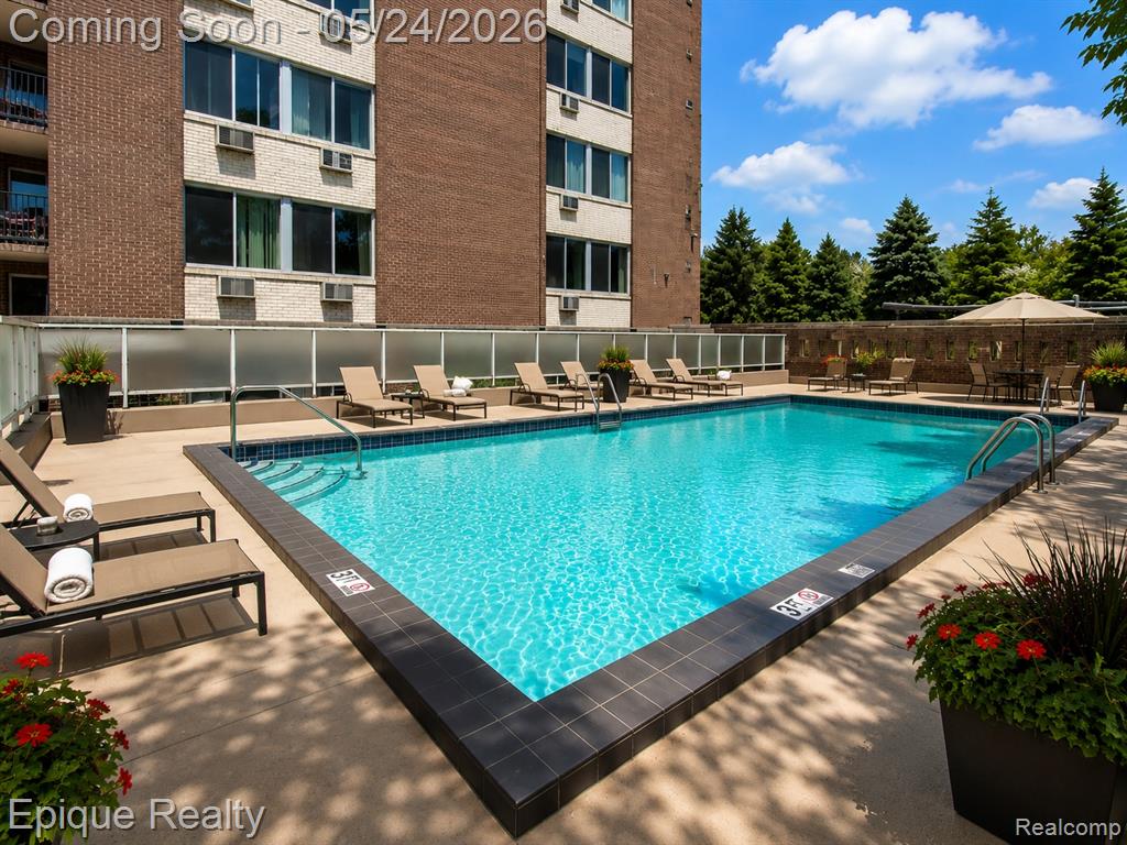 1050 Wall Street, 8F, Ann Arbor, MI 48105 — Photo 18