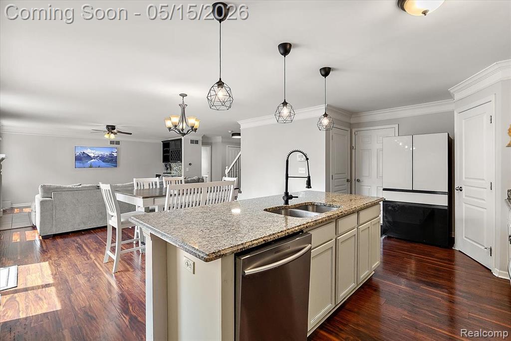 1594 Harvard Drive, Madison Heights, MI 48071 — Photo 18