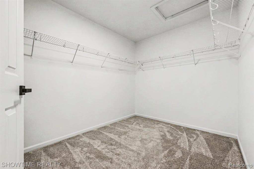 8568 Heywood Circle, Sterling Heights, MI 48312 — Photo 17