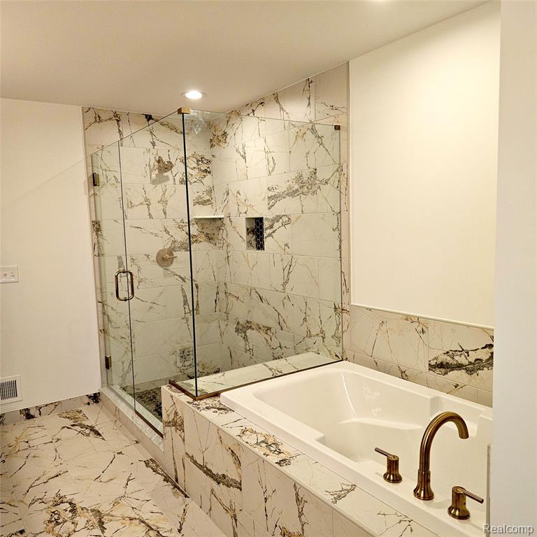 50829 Mistwood Drive, Macomb, MI 48042 — Photo 26