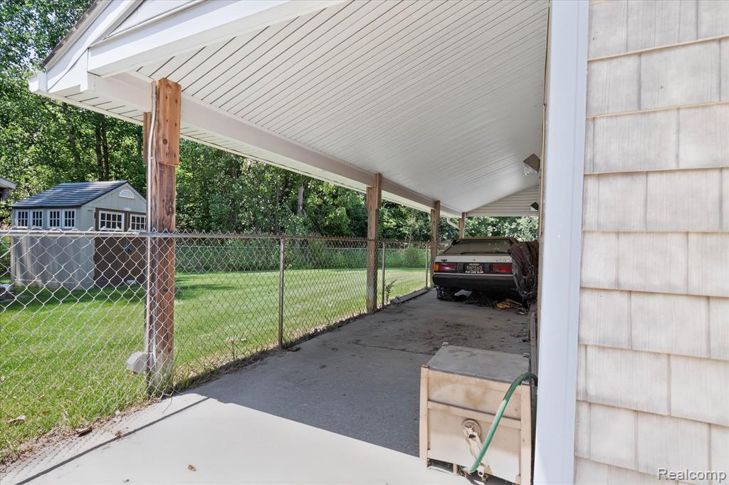 2325 7 Mile Road, South Lyon, MI 48178 — Photo 85