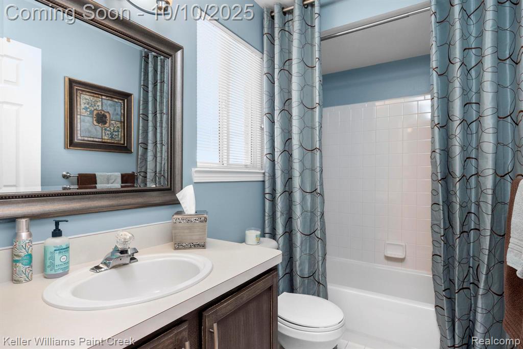 46297 Creekside Boulevard, Macomb, MI 48044 — Photo 21