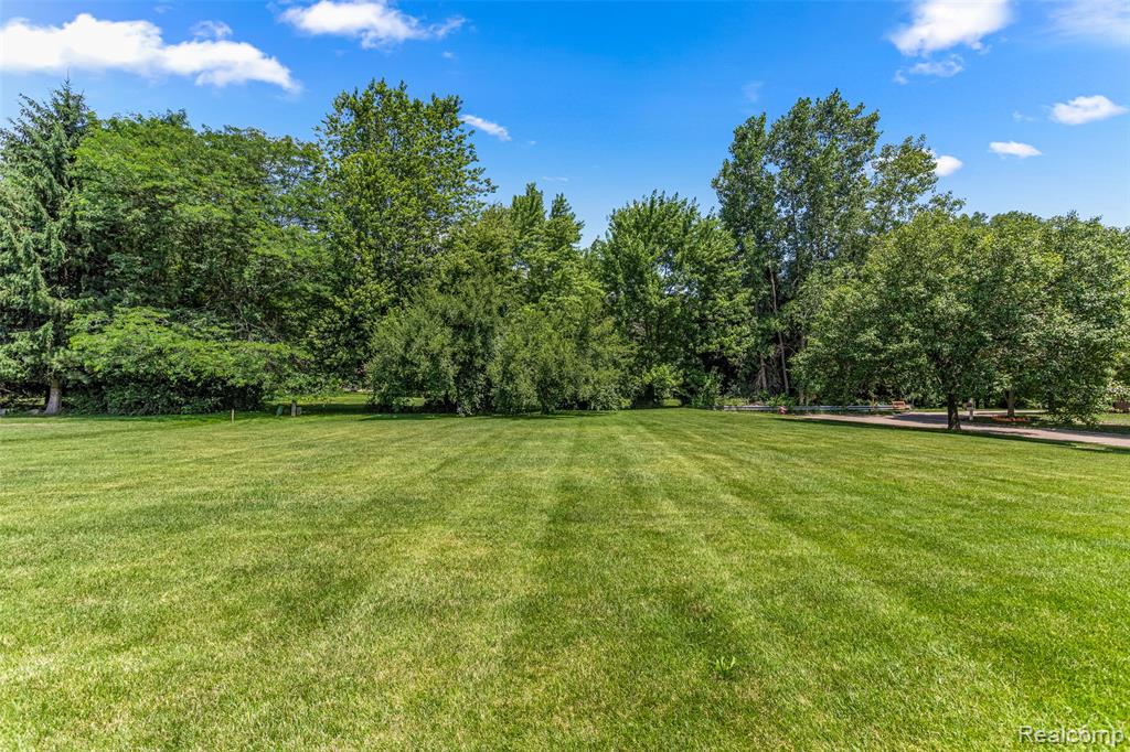 48578 Wildrose Drive, Canton, MI 48187 — Photo 39