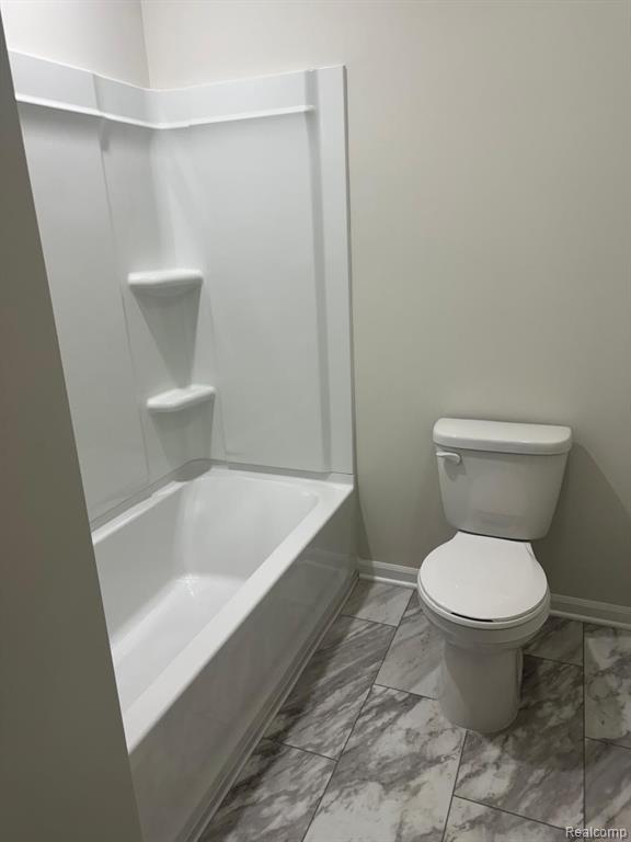 627 ADDISON Circle, Walled Lake, MI 48390 — Photo 12
