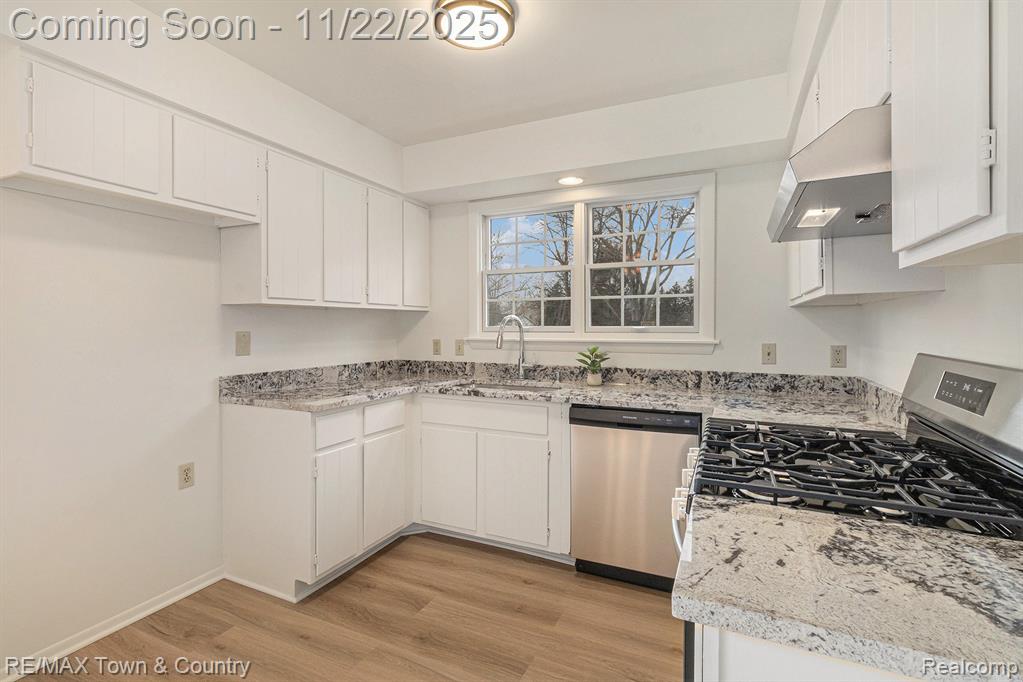 538 Autumn Drive, Flushing, MI 48433 — Photo 13