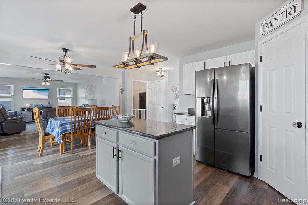 52527 Stafford Drive, Macomb, MI 48042 — Photo 8