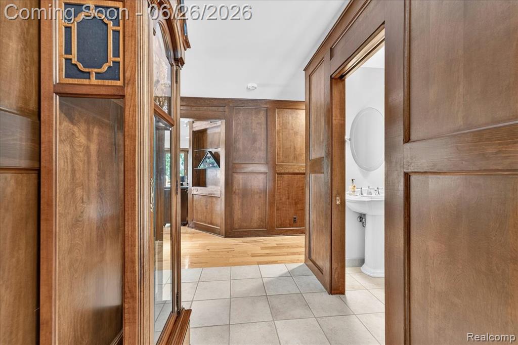 29498 E River Road, Grosse Ile, MI 48138 — Photo 8