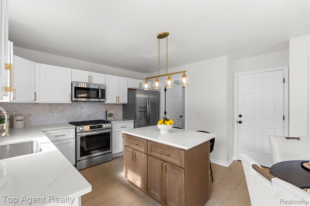 907 Deer Valley Road, Holly, MI 48442 — Photo 4