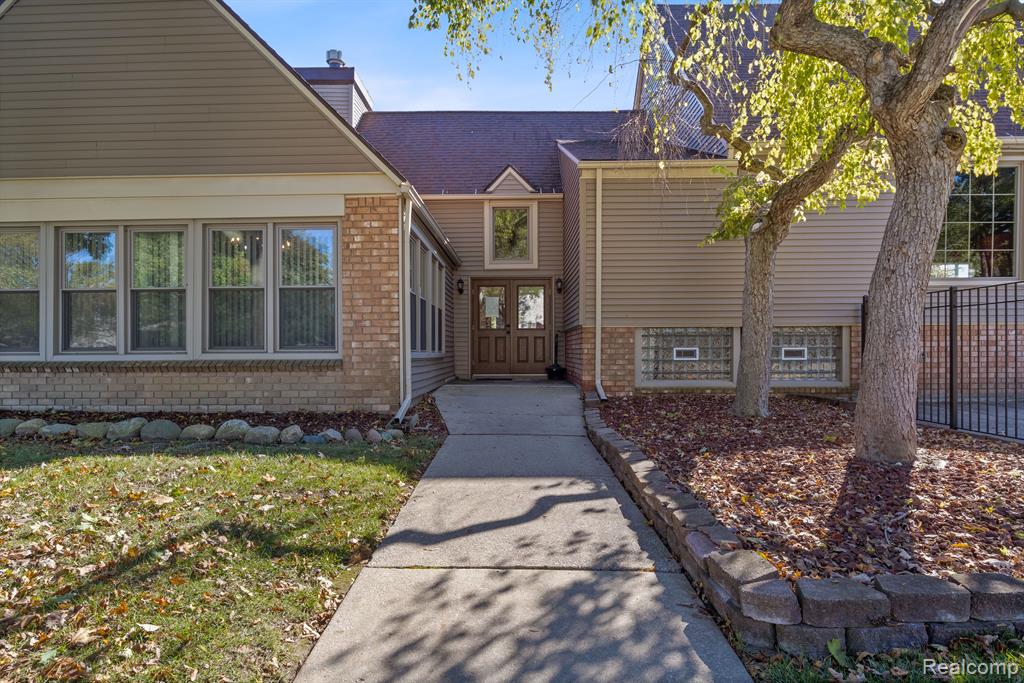 1961 WICKHAM Street, Royal Oak, MI 48073 — Photo 34