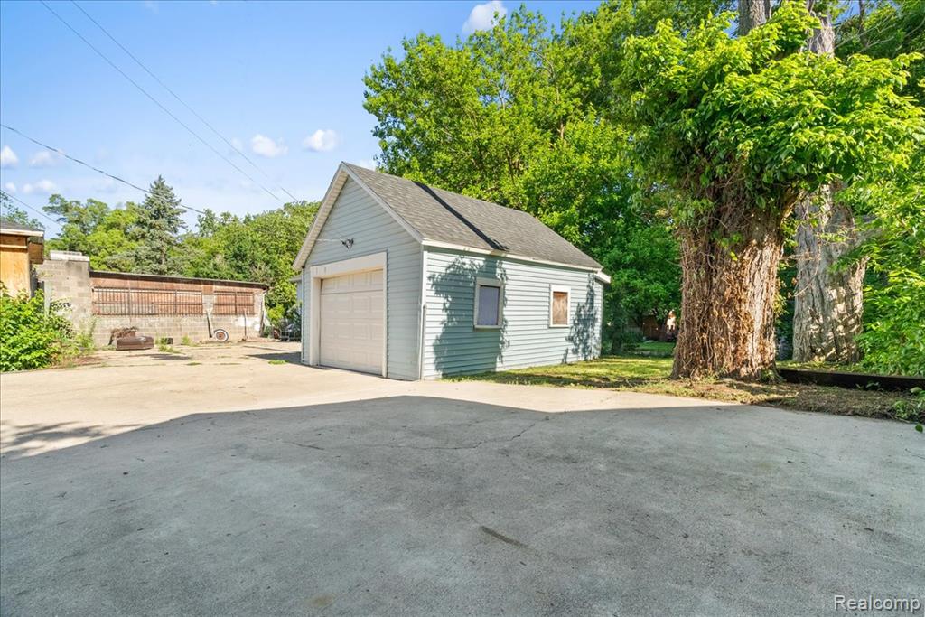 726 W Willow Street, Lansing, MI 48906 — Photo 29
