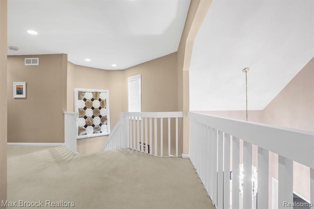 4358 YALE CT, Bloomfield Hills, MI 48302 — Photo 31