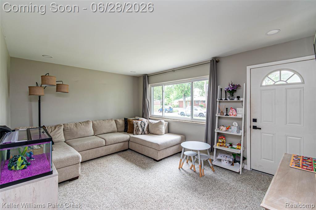 9075 Headley Drive, Sterling Heights, MI 48314 — Photo 15