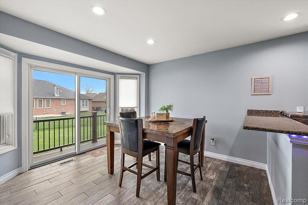 35526 Brooke Circle, New Baltimore, MI 48047 — Photo 9
