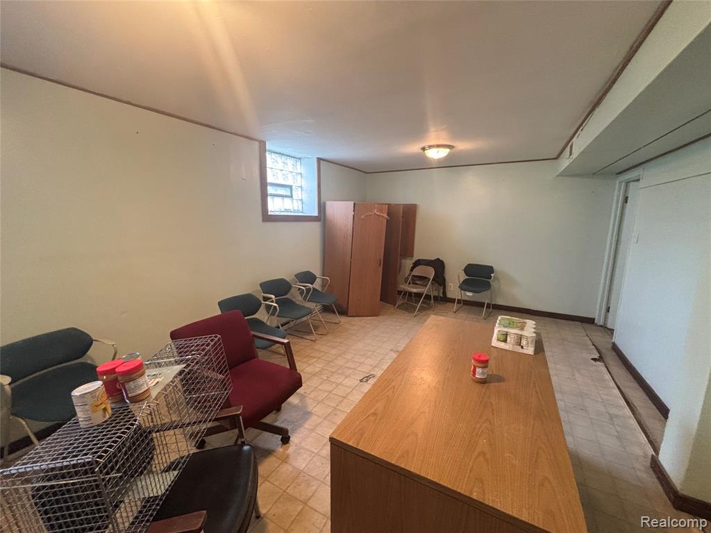 10510 Sterritt Street, Detroit, MI 48213 — Photo 17