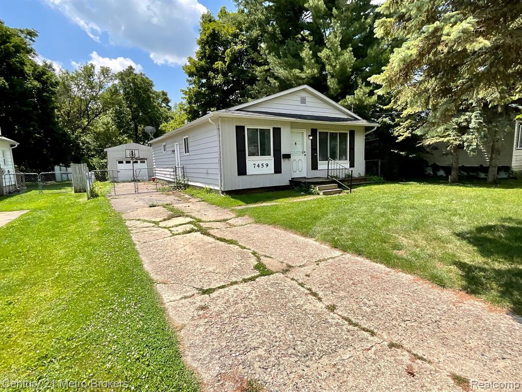 7459 WADE Street, Swartz Creek, MI 48473 — Photo 2