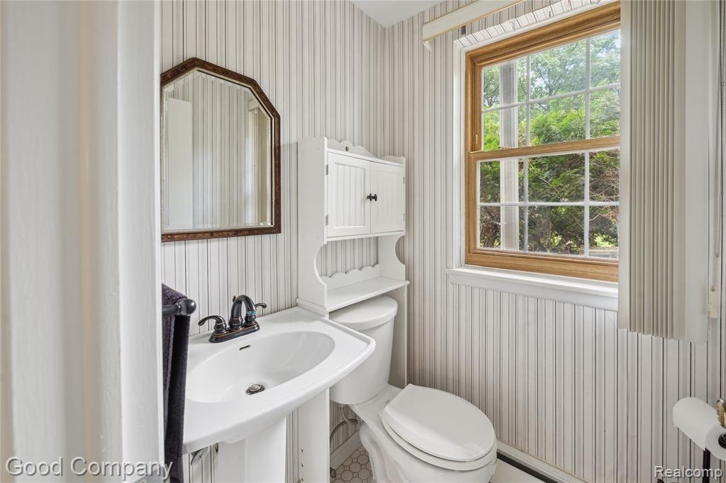 2289 Paulette Drive, Wolverine Lake, MI 48390 — Photo 35