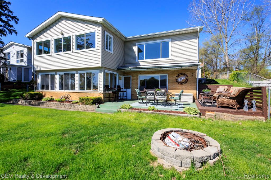 8081 Granada Avenue, Brighton, MI 48114 — Photo 55