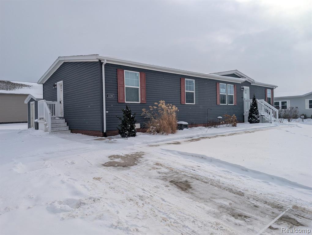 11219 Wildbrook Court, South Lyon, MI 48178 — Photo 22