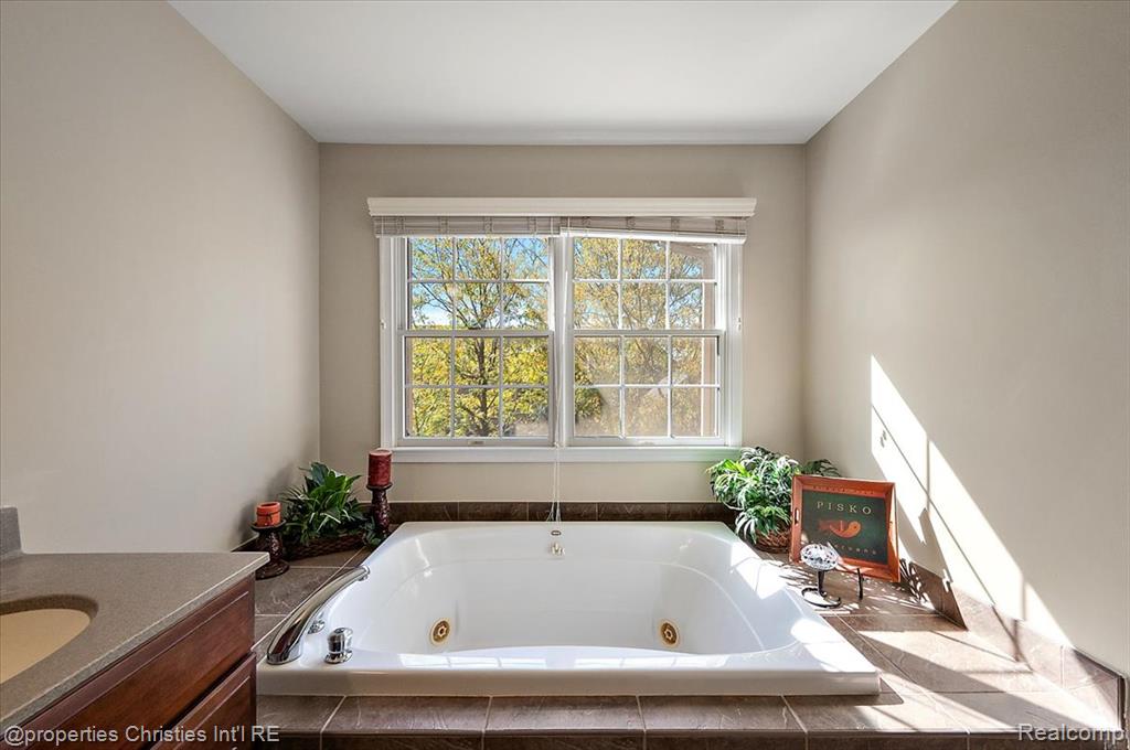 44683 Broadmoor Circle N, Northville, MI 48168 — Photo 40