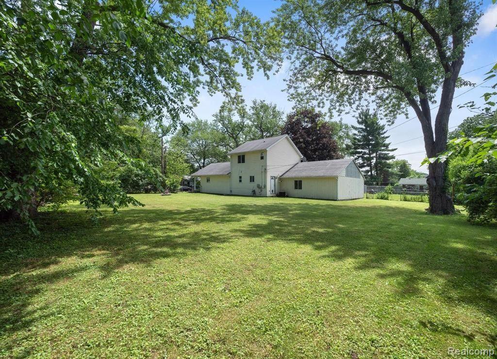 5642 Weddell Street, Dearborn Heights, MI 48125 — Photo 19