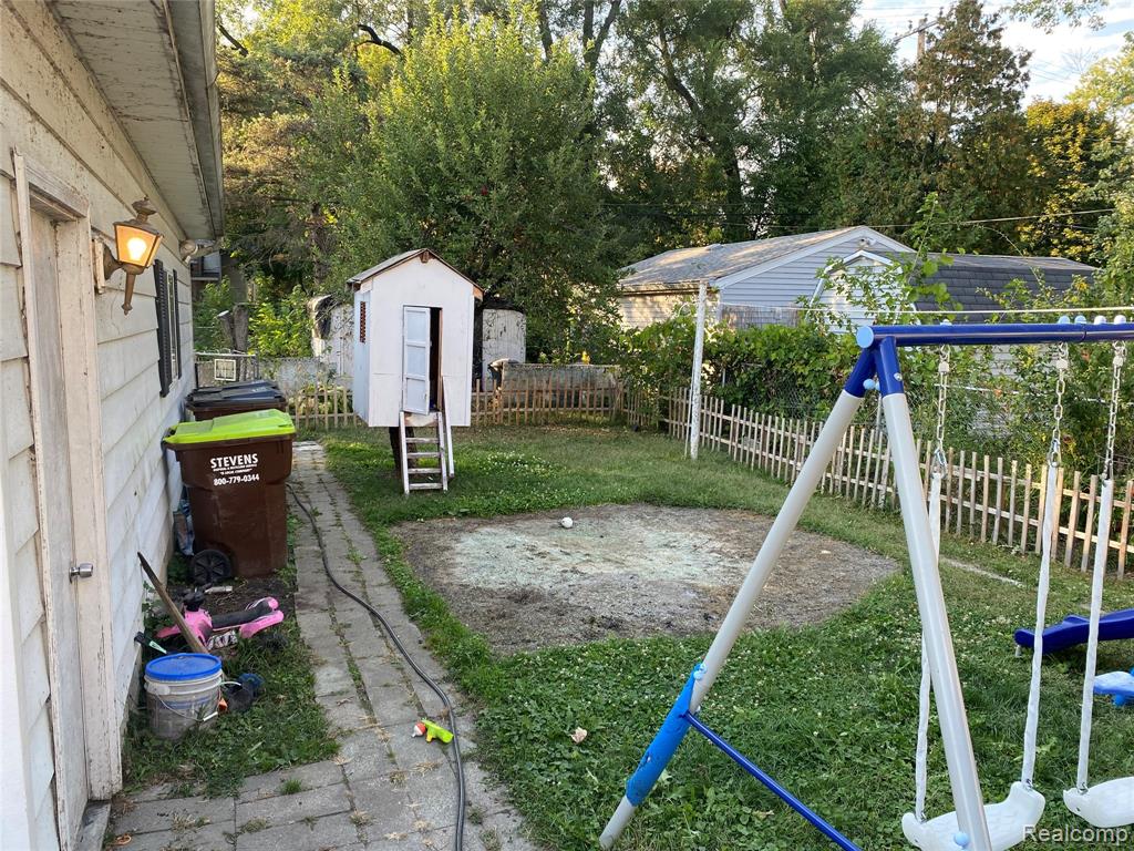 412 Winchester Street, Monroe, MI 48161 — Photo 4