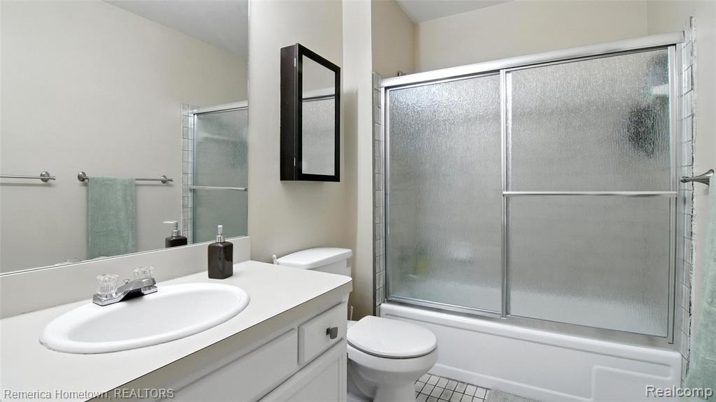 5200 Richard Run, West Bloomfield, MI — Photo 23