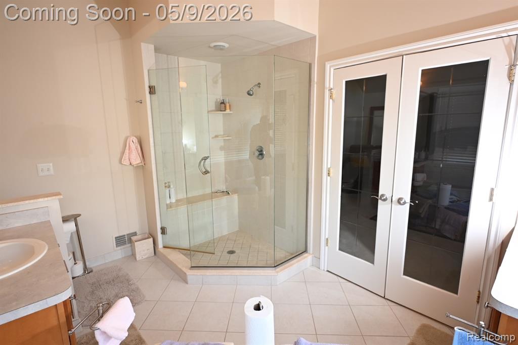 19205 River Valley Drive, Macomb, MI 48044 — Photo 24
