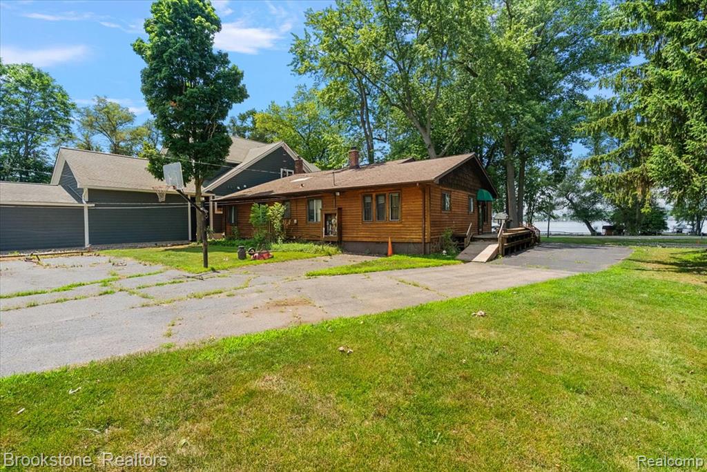1167 E Lake Drive, Novi, MI 48377 — Photo 6