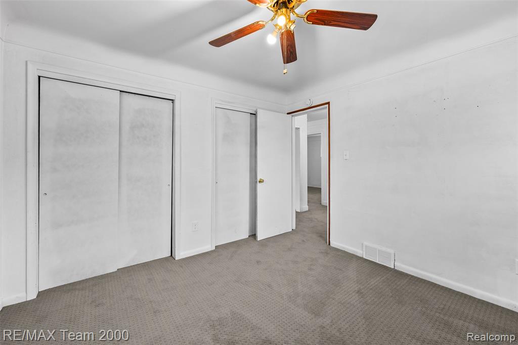 7638 N Gulley Road, Dearborn Heights, MI 48127 — Photo 17