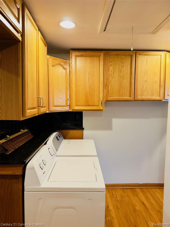 8320 Robindale Avenue, Dearborn Heights, MI 48127 — Photo 21